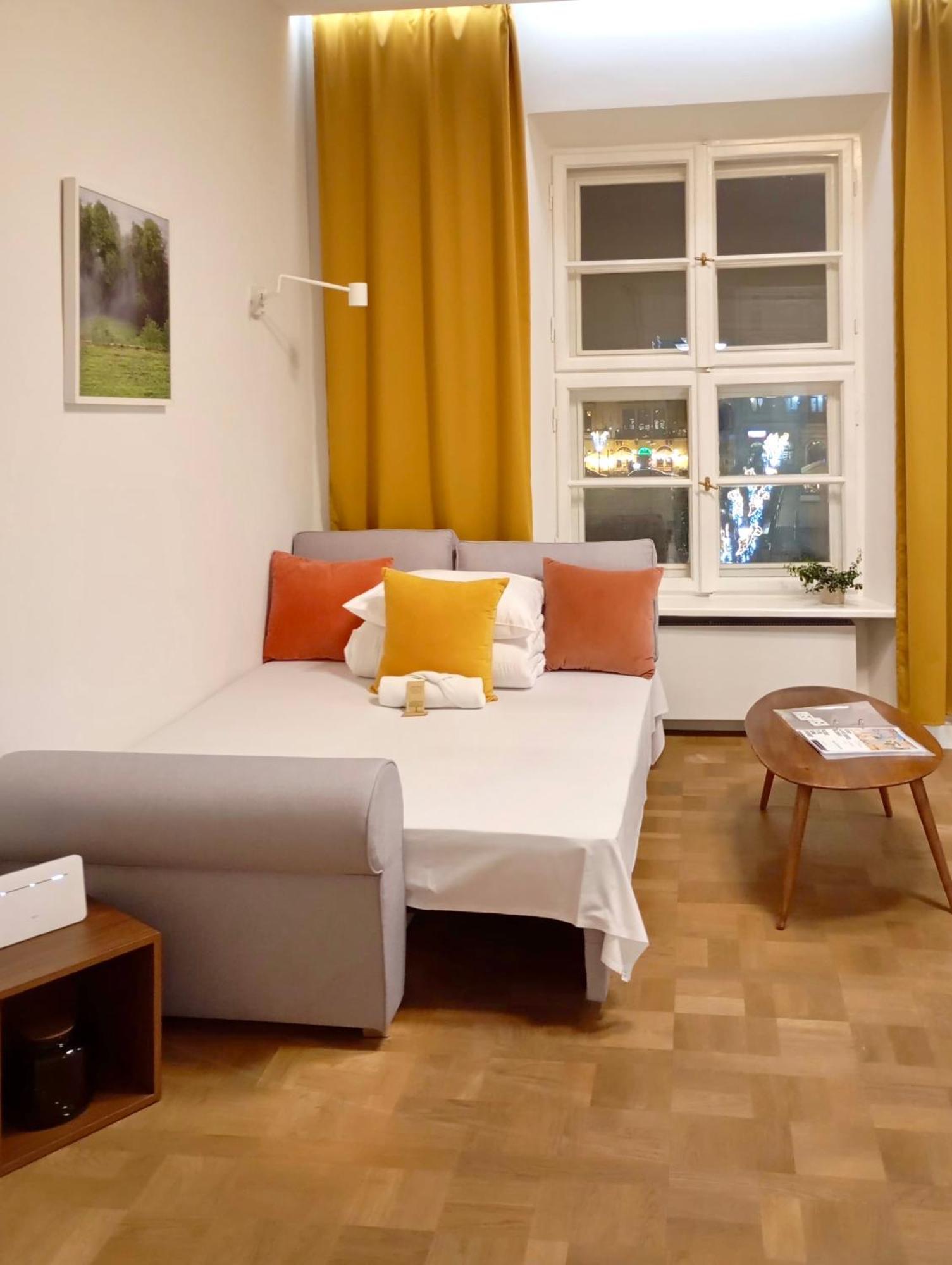 Mint Luxury At The Main Square Apartment Krakau