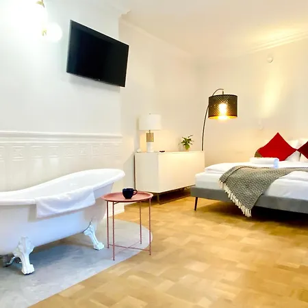 Mint Luxury Apartments At The Main Square Krasków Eksteriør bilde